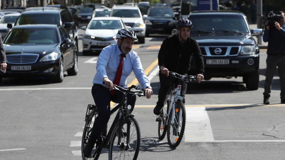 Փաշինյանին հրավիրել են մայիսի վերջին Մոսկվայում կայանալիք հեծանվավազքին