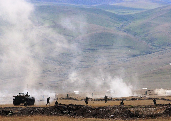 В Армении проходит завершающий этап командно-штабного учения с российской военной базой