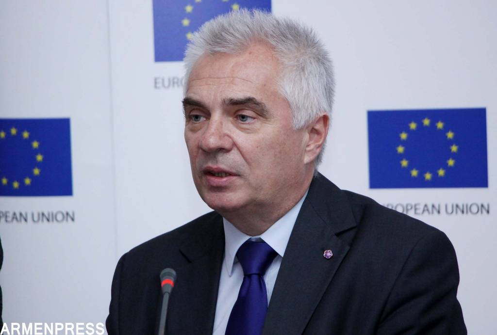 Посол ЕС в Армении призвал бороться с терроризмом сообща