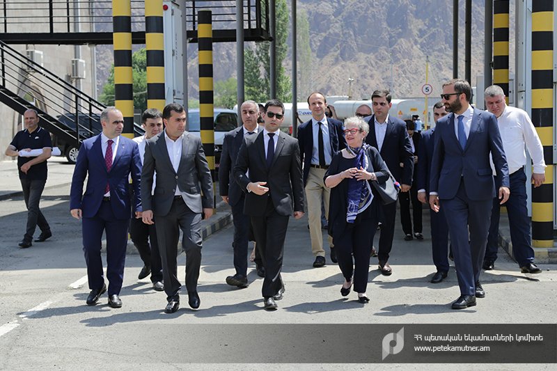 Посол ЕС посетила Мегринский таможенный пункт