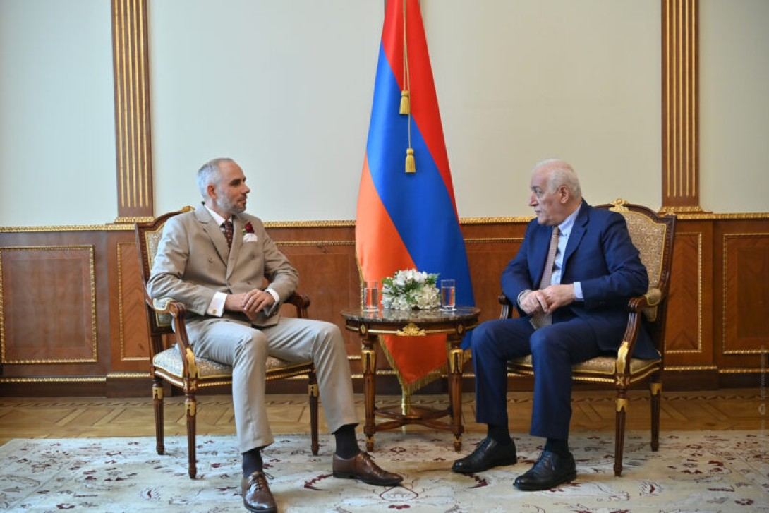 Խաչատուրյանը Չեխիայի դեսպանի հետ քննարկել է հարաբերությունների ընդլայնումն ու ԵՄ օրակարգը