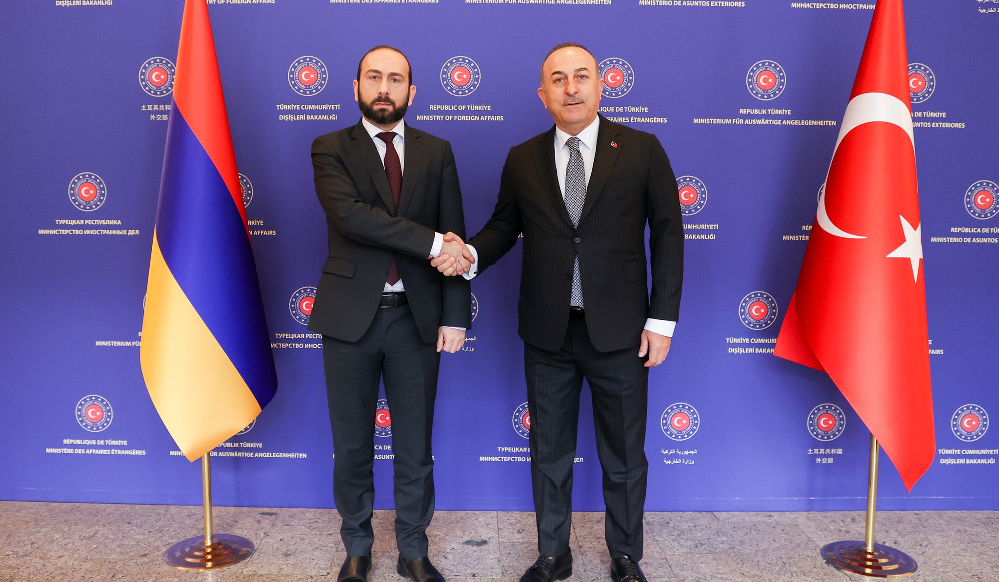 Мирзоян выразил готовность Армении полностью открыть границы между Арменией и Турцией