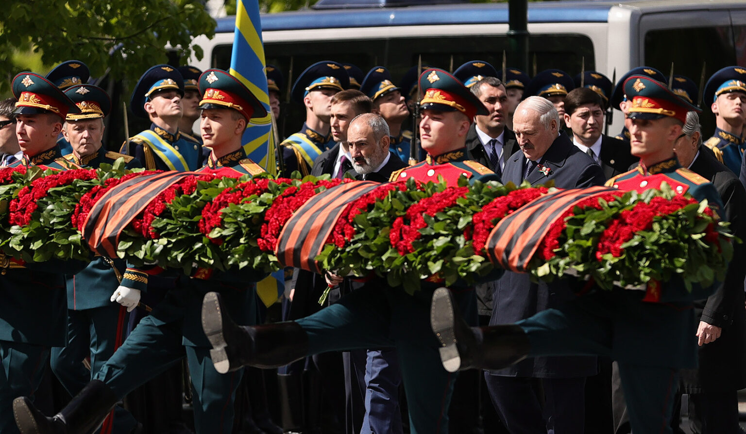 Пакости Пашиняна: кого в итоге обидел премьер - Москву или армянский народ?