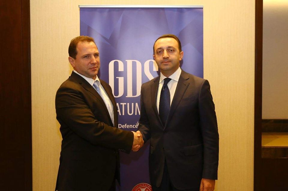 Министр обороны Грузии Ираклий Гарибашвили прибудет в Армению с официальным визитом