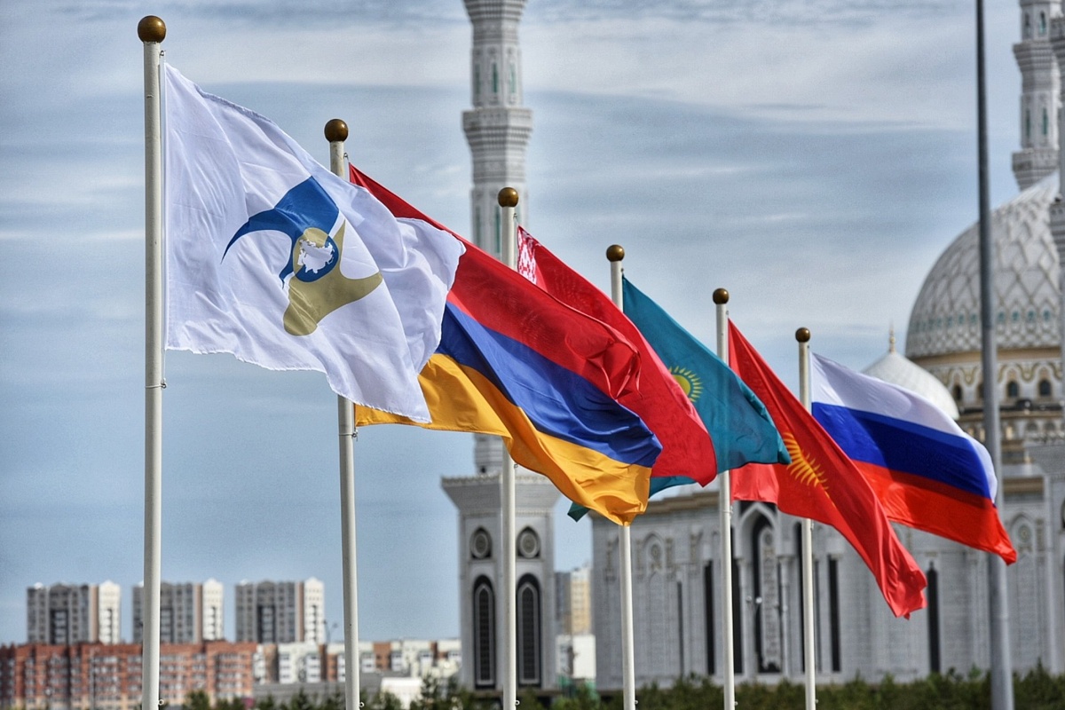В январе-июле наибольшие объемы торговли с Россией в ЕАЭС нарастила Армения 