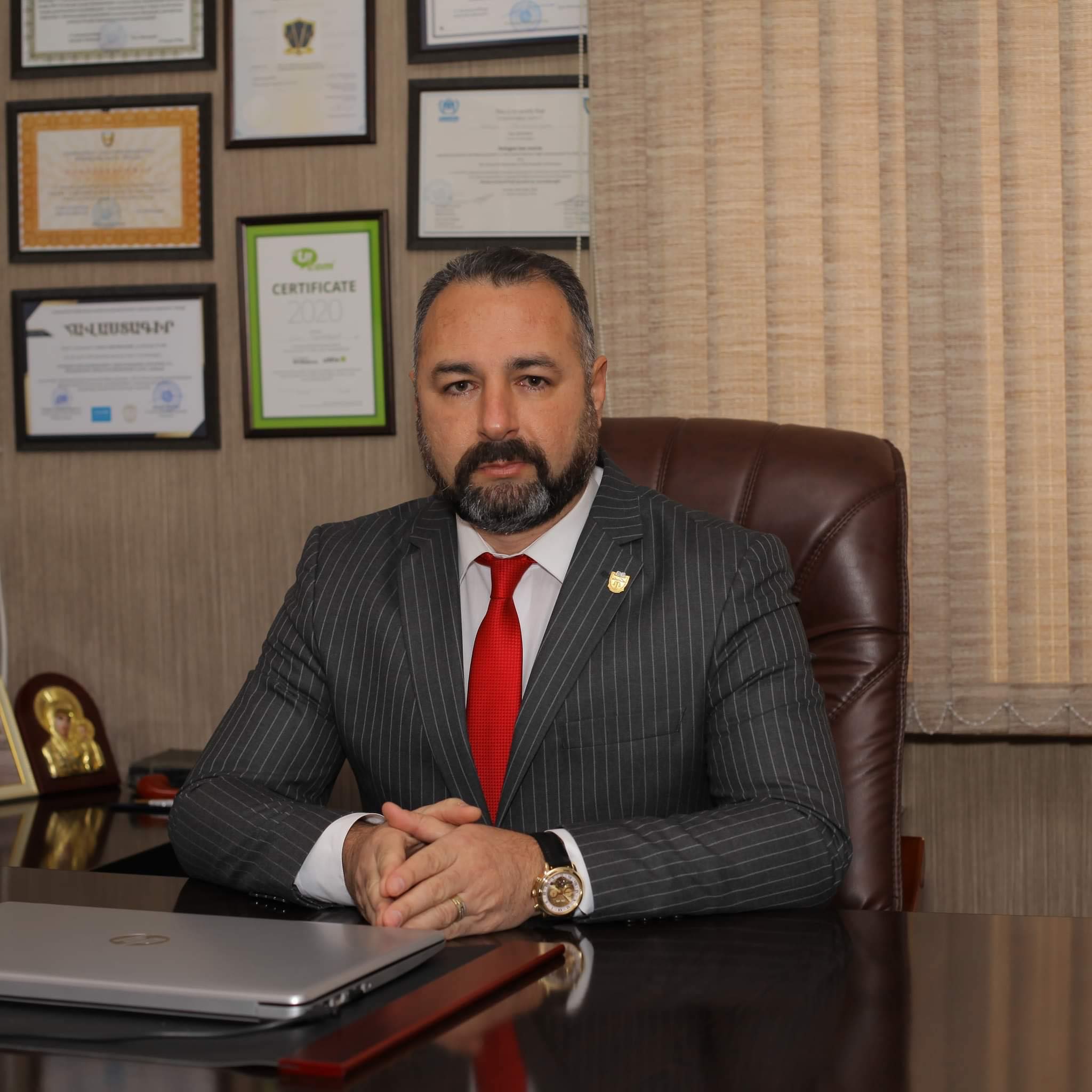 Դոստոևսկու անմահ վեպերն ու ՔԿ ծառայությունը. տարվա անեկդոտը