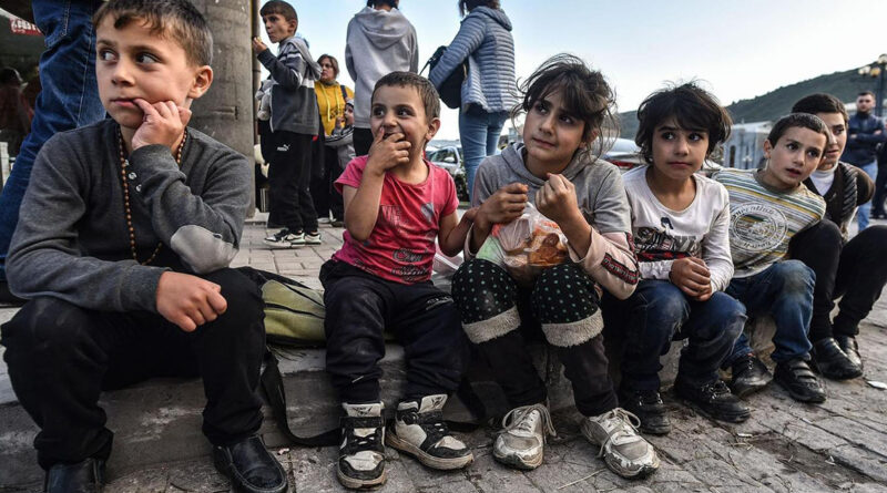 Около 14 600 тысяч детей, вынужденно перемещенных из Арцаха, получили по 100 тысяч драмов