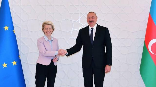 Глава Еврокомиссии и Алиев обсудили отношения ЕС и Азербайджана 