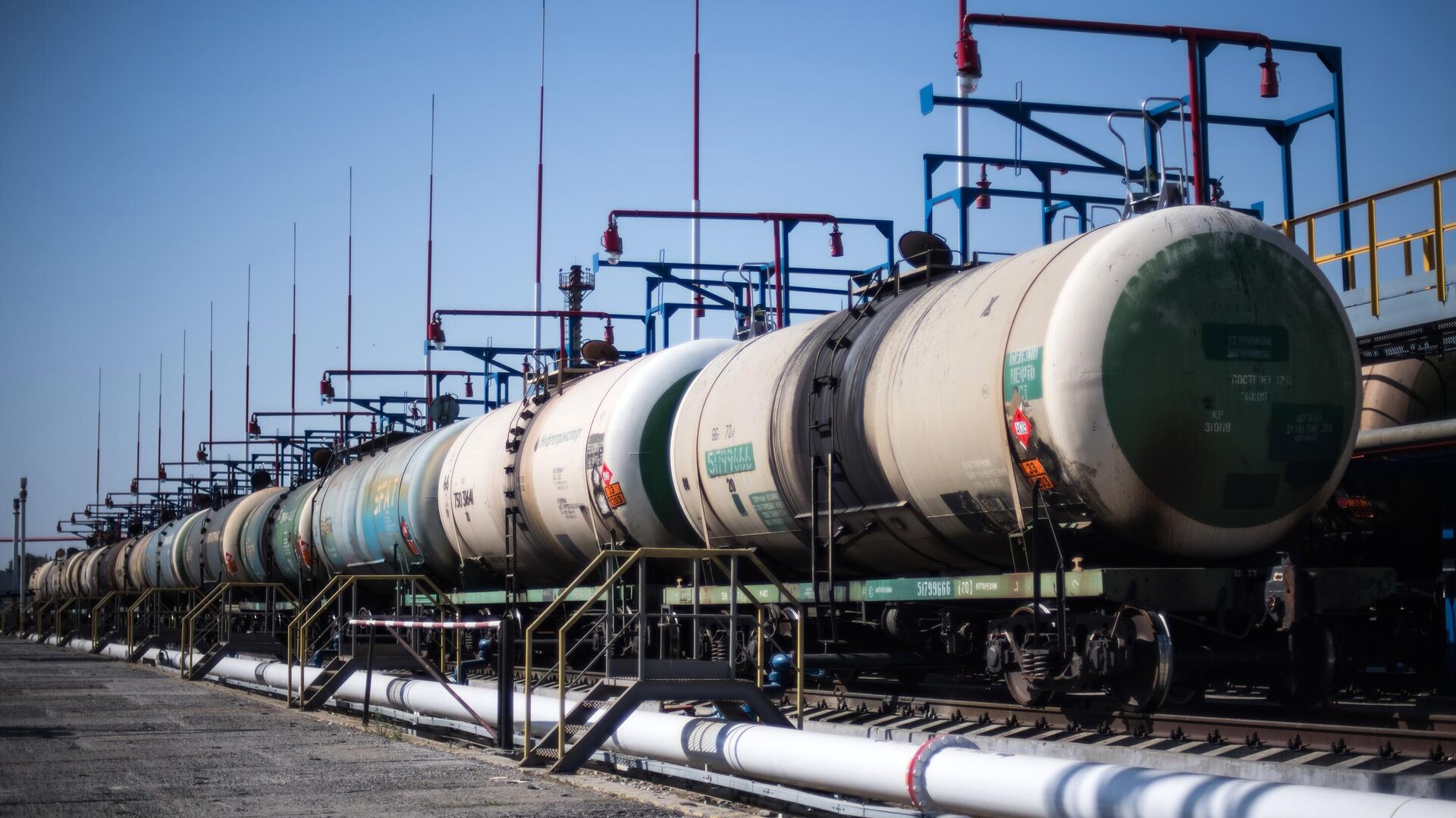 Экспорт нефтепродуктов в России в 2023 году может сократиться на 16%