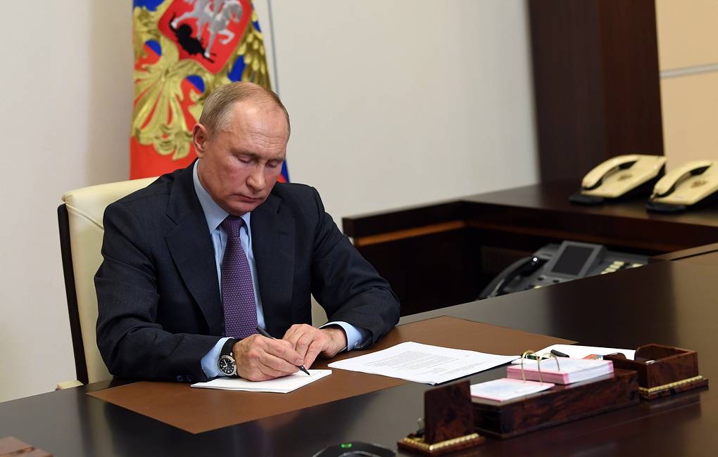 Путин поручил для стабилизации цен на продукты увеличить ввоз сельхозпродукции из СНГ
