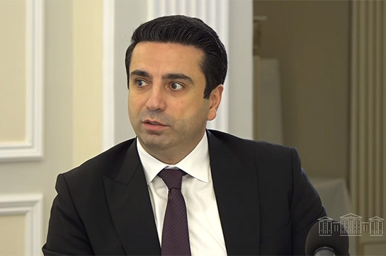 Ален Симонян готов обратиться в Совет НС с вопросом о лишении оппозиции мандатов