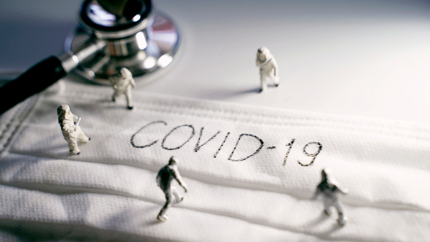 Люди заболевают COVID-19 повторно крайне редко