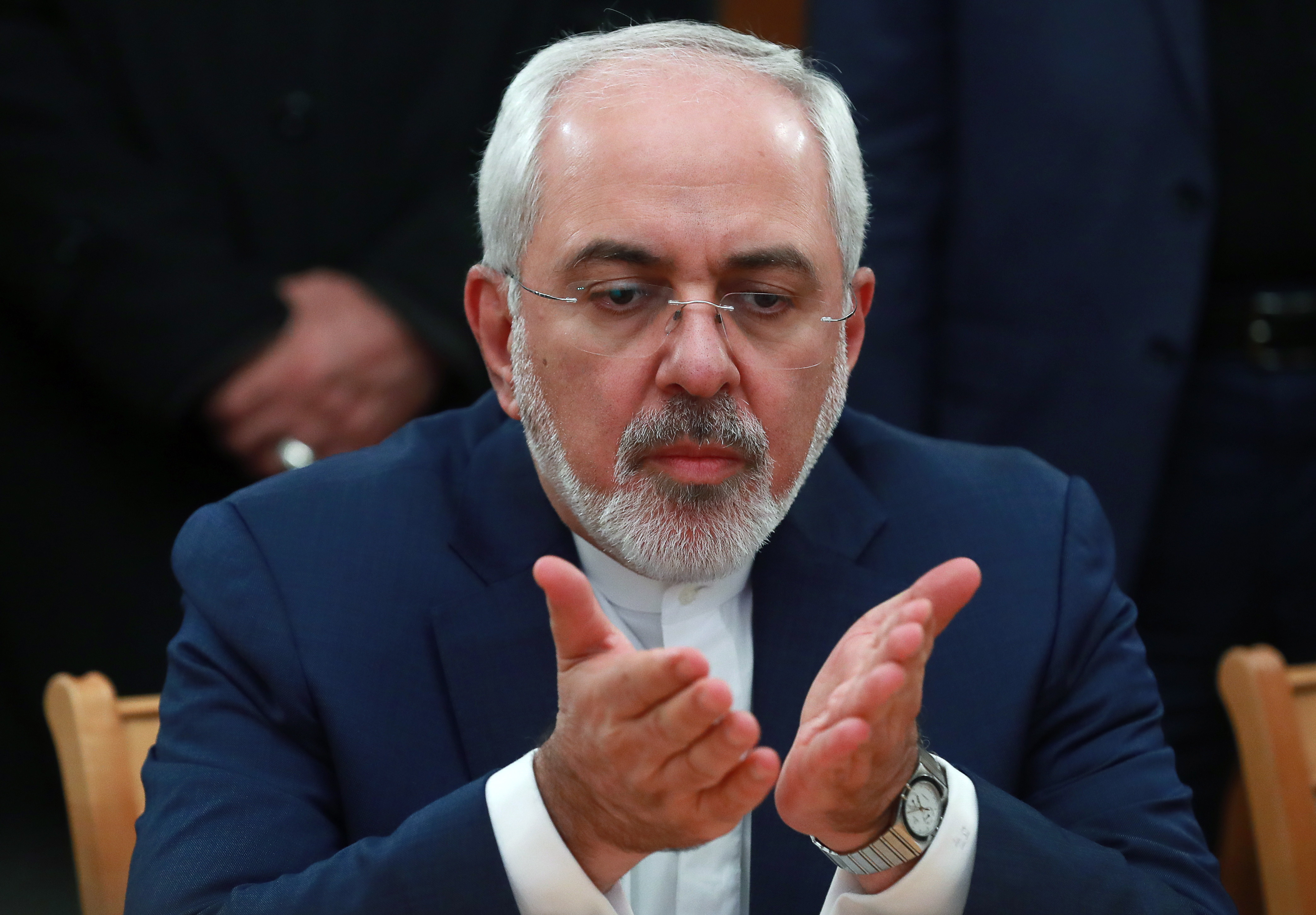 МИД Ирана осудил введение США санкций в отношении министра связи