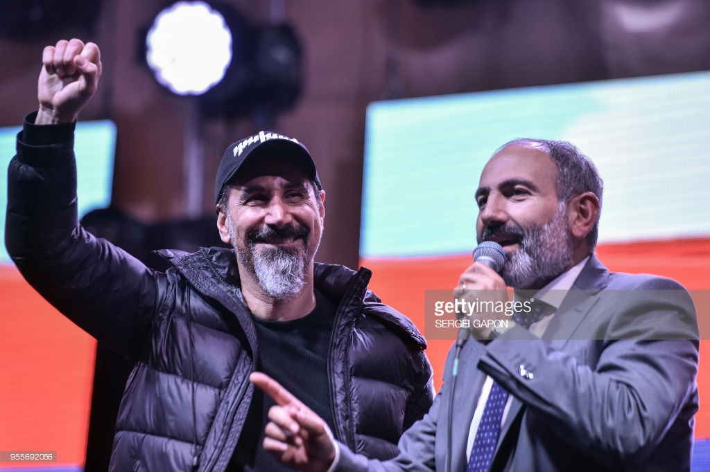 В США по примеру армянской назрела необходимость в мирной революции - Танкян
