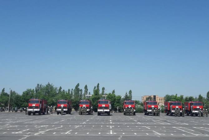 Техническая база ВС Армении пополнилась партией пожарных машин