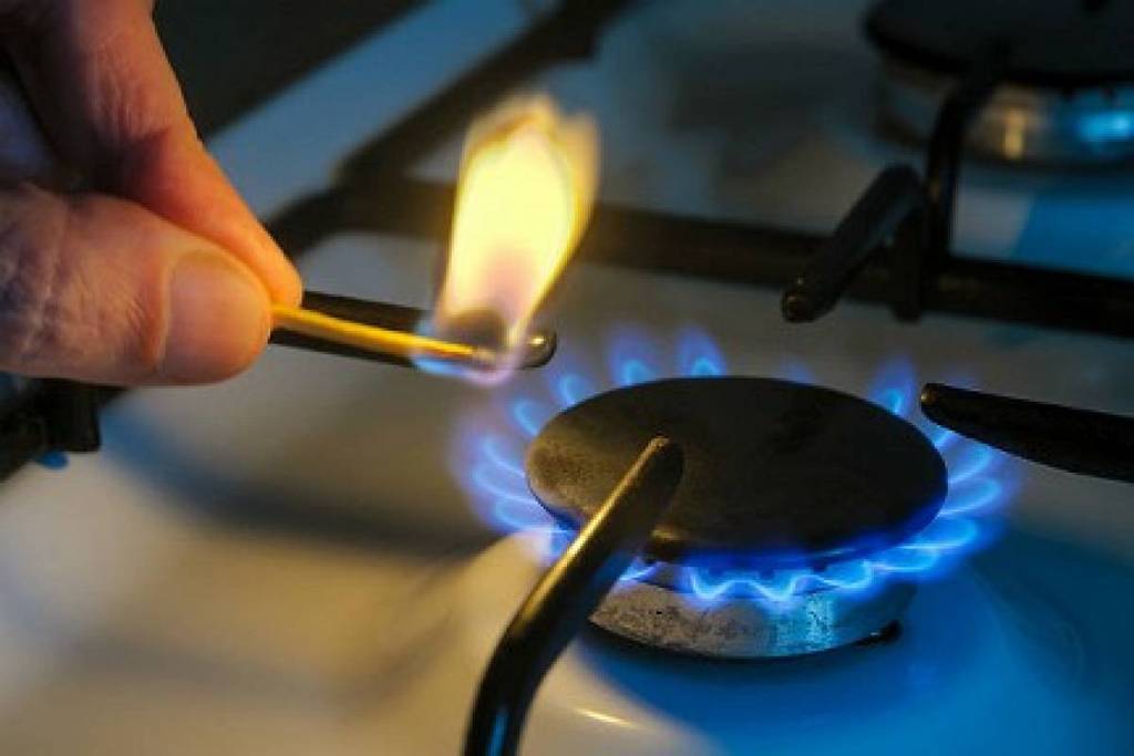 Обзор СМИ: Цена на российский газ снизится на 12% 