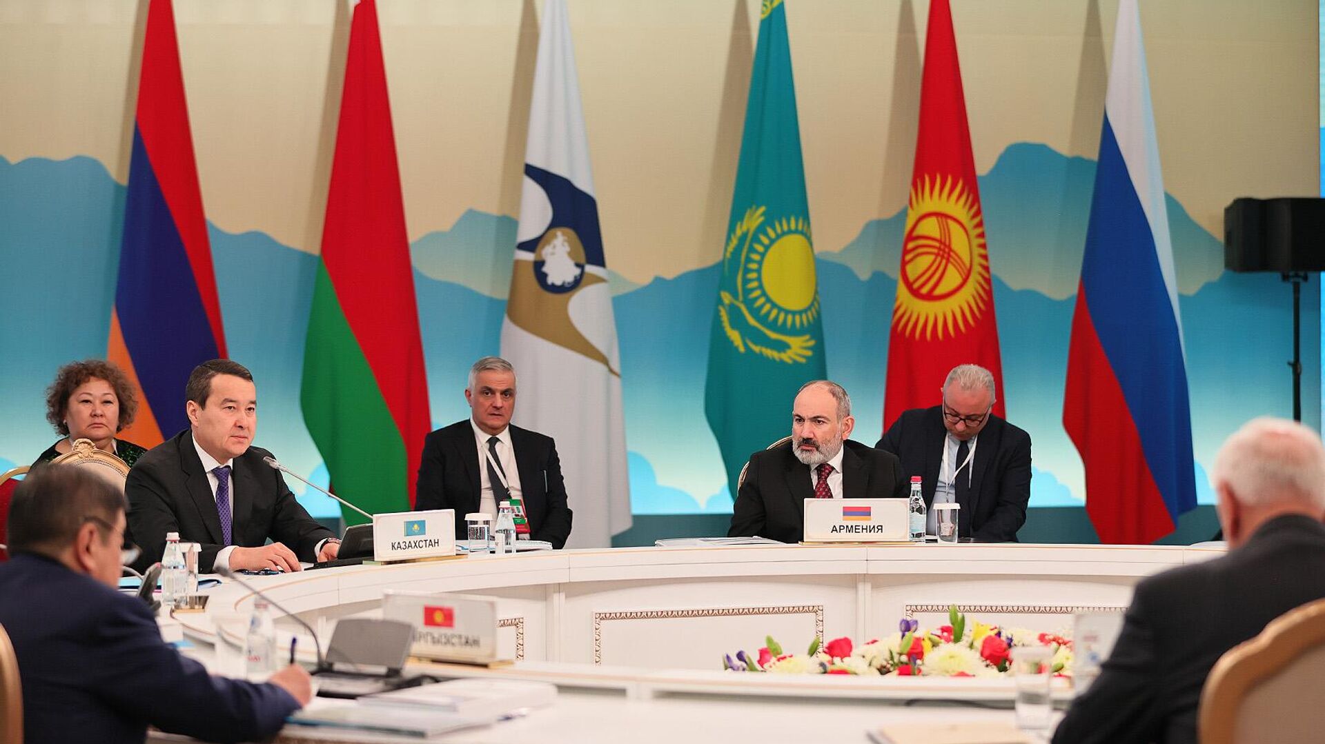 Пашинян примет участие в заседании Евразийского межправительственного совета