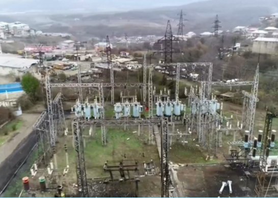 Российские миротворцы оказывают помощь в восстановлении инфраструктуры в Степанакерте
