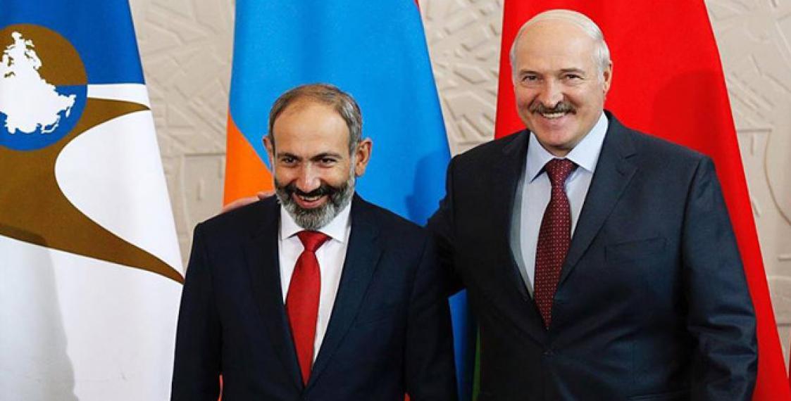 Я извинялся перед Пашиняном, потому что нападал на него по разным причинам - Лукашенко