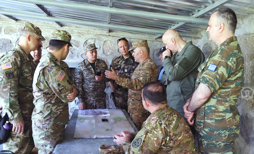 Военные атташе, аккредитованные в Армении, посетили Сюник