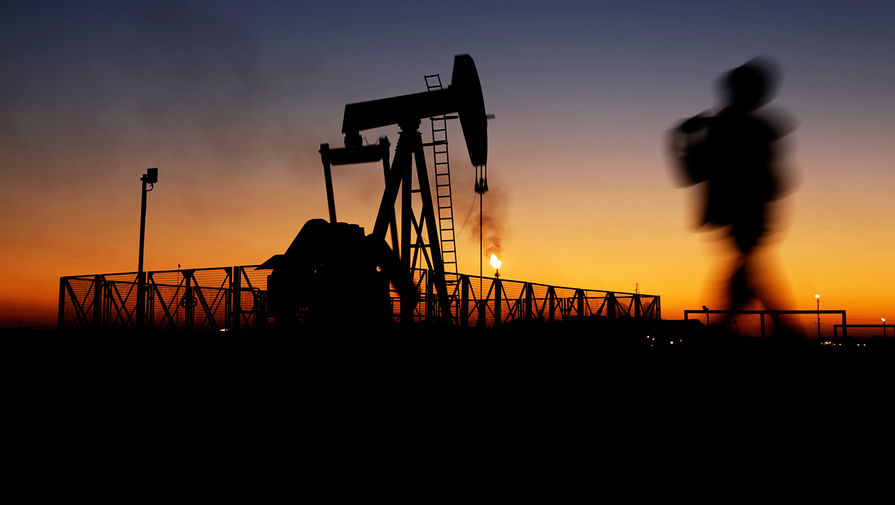 Нефть марки Brent превысила $55 за баррель впервые с 25 февраля 2020 года