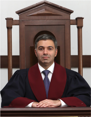 Эдгар Шатирян избран заместителем председателя Конституционного суда Армении