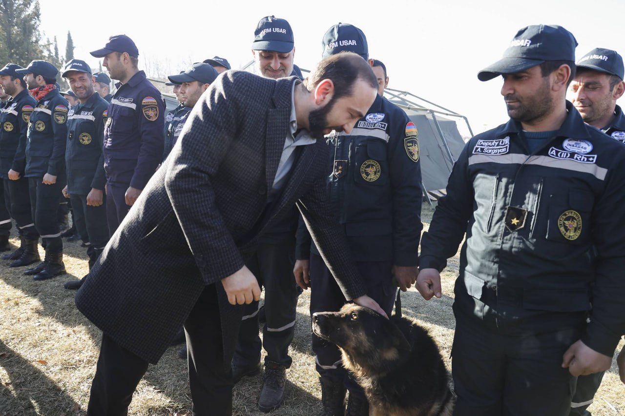 Глава МИД Армении в Адыямане встретился с армянскими спасателями