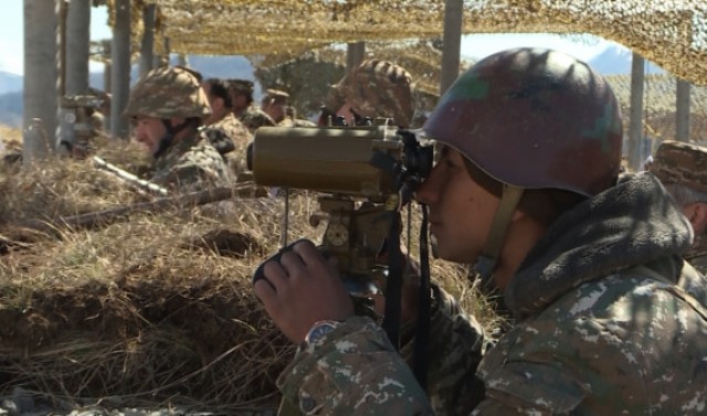 Ադրբեջանական զինուժի տեղաշարժերը առաջնագծում (տեսանյութ)
