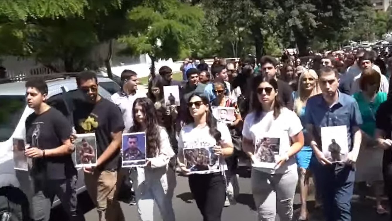 Оппозиция проводит акцию протеста у здания представительства ЕС в Армении