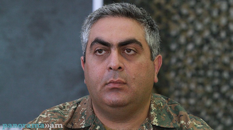 Азербайджанские войска стоят наготове, карабахская армия также во всеоружии: Минобороны