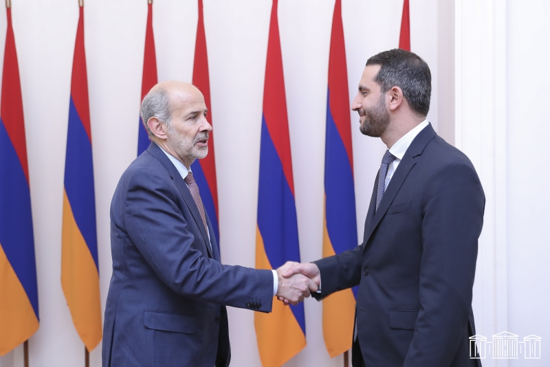 Рубинян представил послу Испании процесс урегулирования отношений Армения-Турция