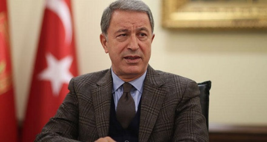 Министр обороны Турции Хулуси Акар озвучил претензии к России из-за ситуации в Сирии 