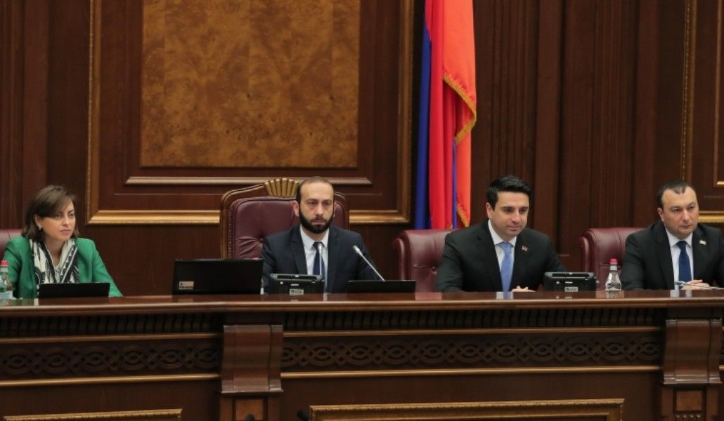 В НС единогласно принято заявление об осуждении политики Баку: полный текст заявления