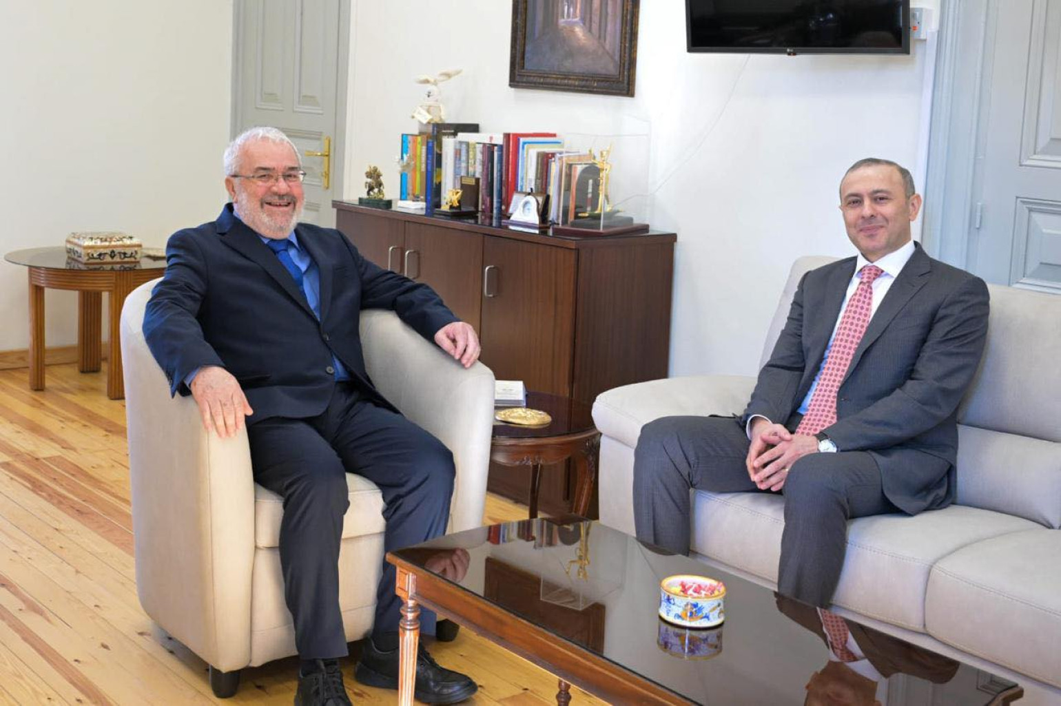 Армен Григорян обсудил с советником президента Кипра проект «Маршрут Трампа»