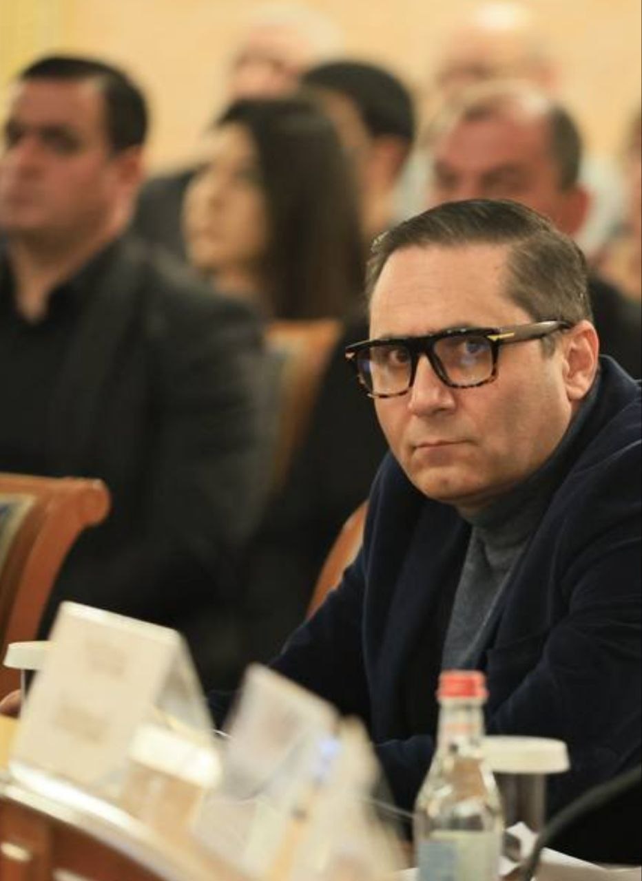 «Гибридная война» по-пашиняновски