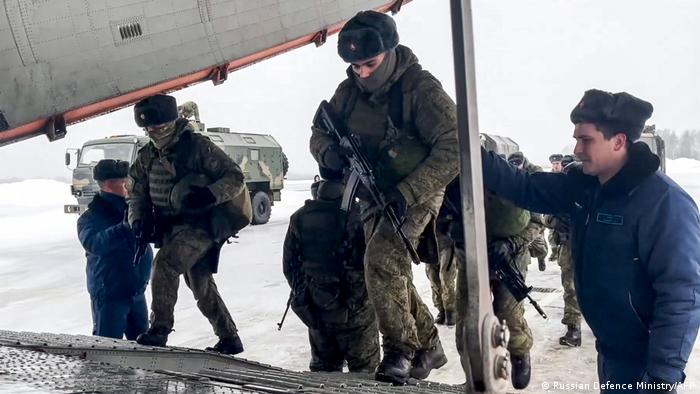 Силы ОДКБ наводят порядок в Алма-Ате 