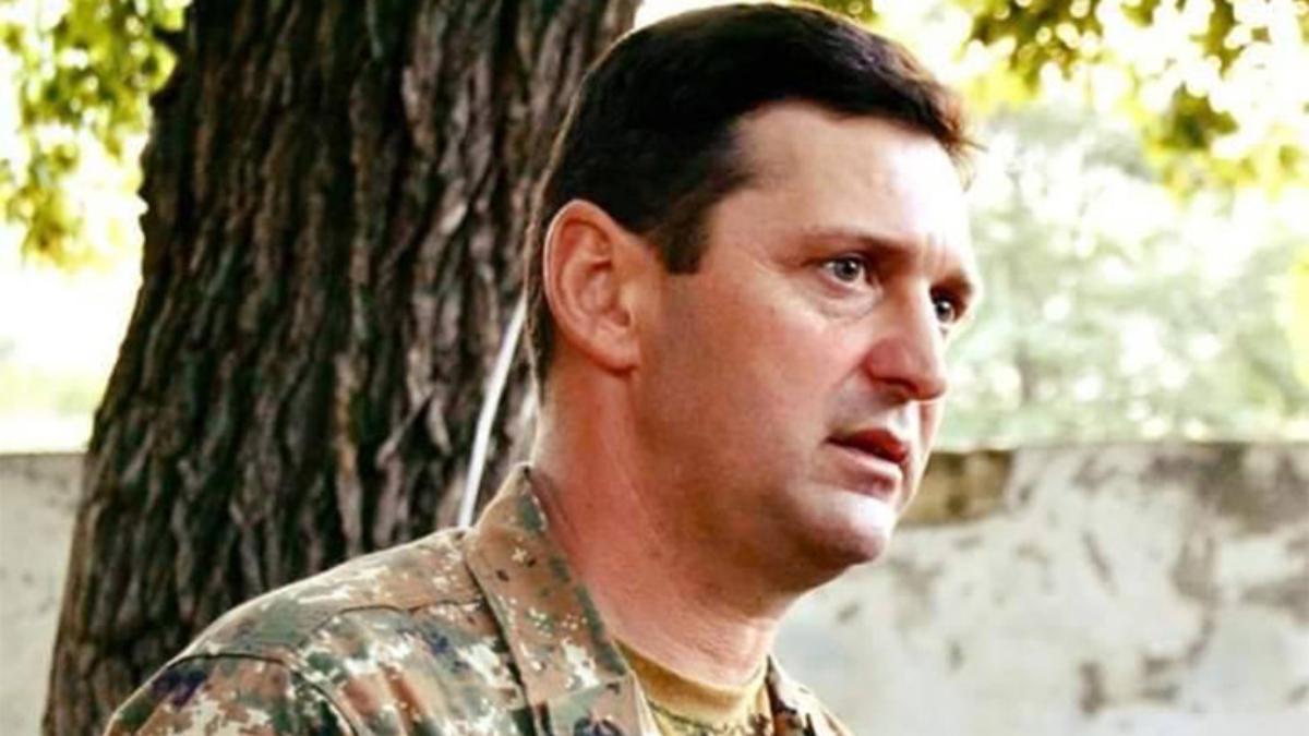 Министру обороны Арцаха Джалалу Арутюняну присвоено звание генерал-лейтенанта