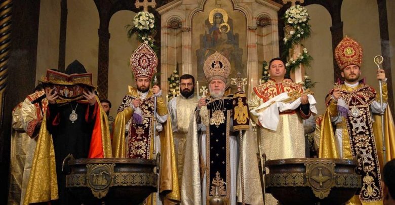 Армянская Апостольская церковь отмечает праздник Богоявления и Рождества Христова  