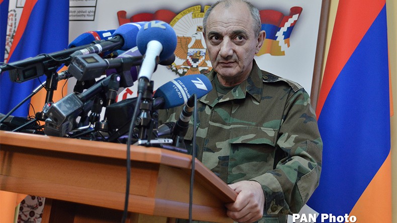 В начале апреля Карабах вывел на огневые позиции зенитно-ракетные комплексы