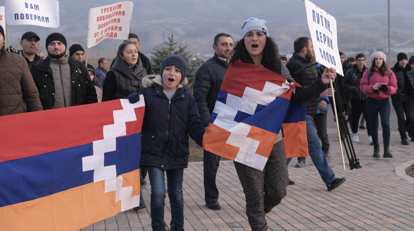 Ереван обратил внимание действующего председателя ОБСЕ на гуманитарный кризис в Арцахе