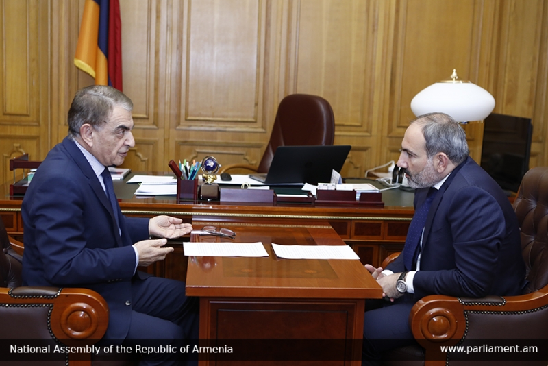 Спикер парламента провел прощальные встречи с руководством Армении