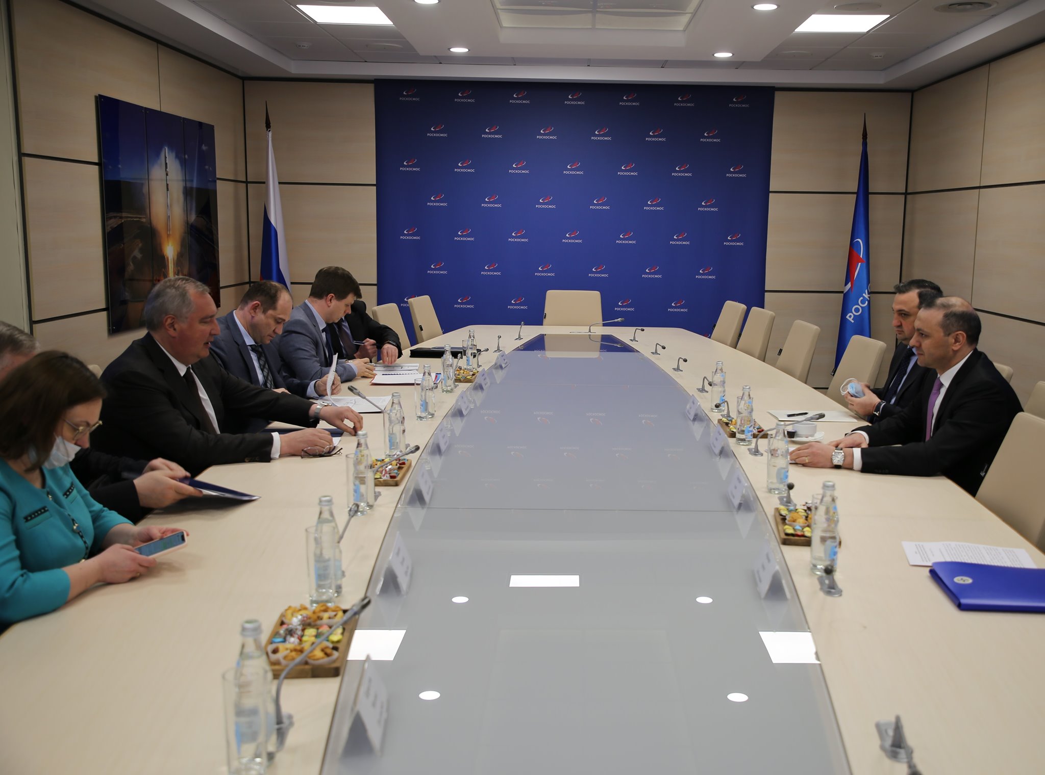 Рогозин предложил Армении расширить взаимодействие по разработке космических технологий