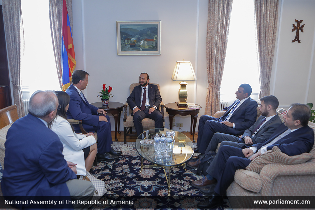 Арарат Мирзоян встретился в Вашингтоне с представителями армянских организаций