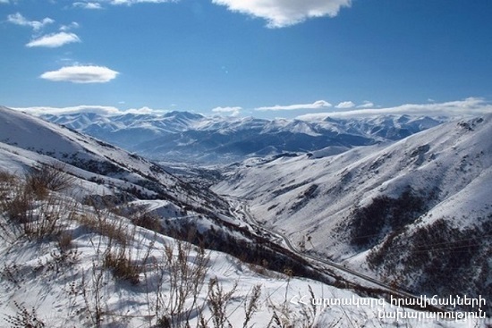 МЧС Армении возобновило поиски российских туристов