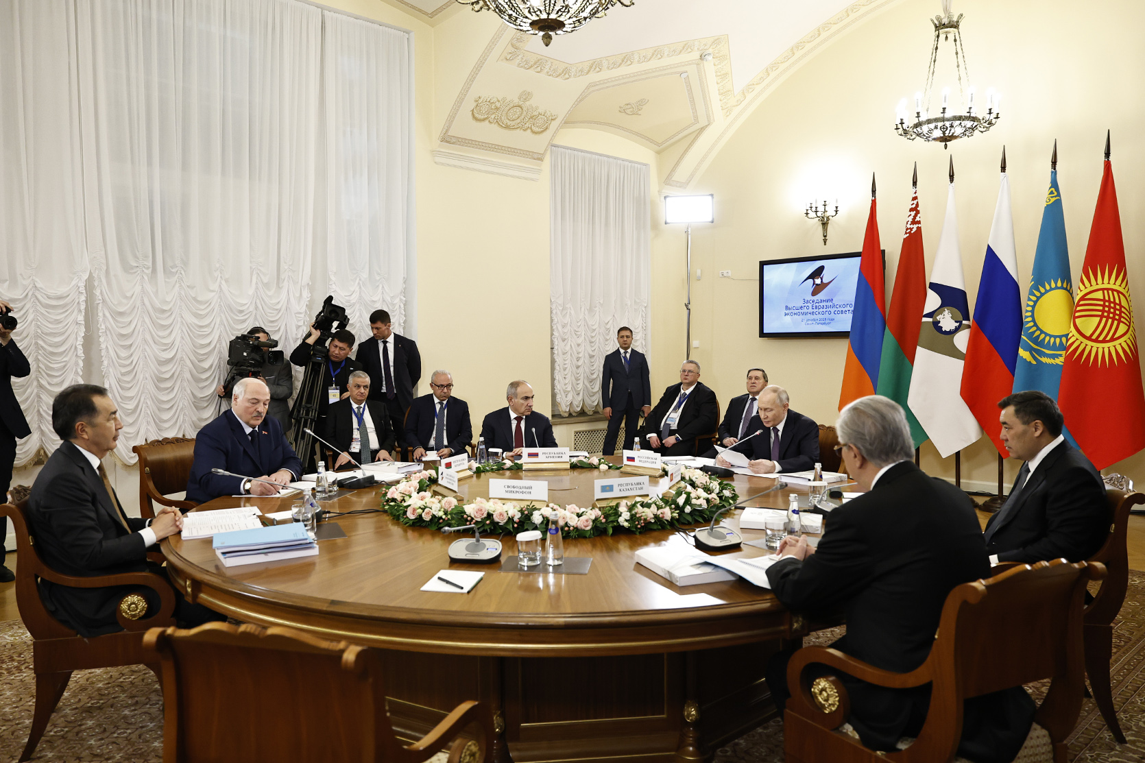 Пашинян: Армения готова к взаимовыгодному сотрудничеству в ЕАЭС 