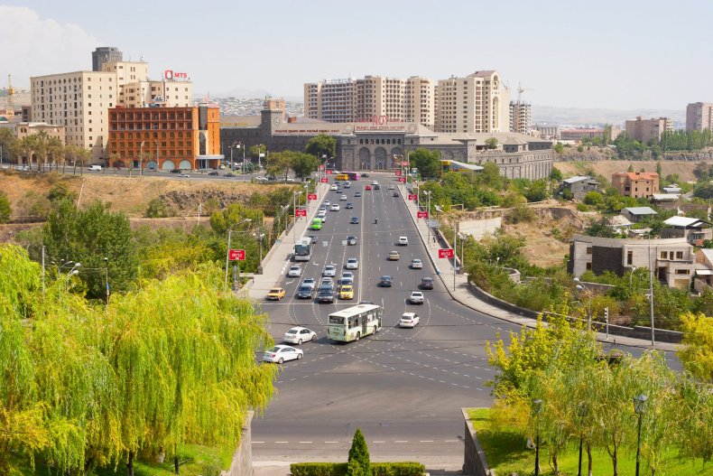 Изменение организации движения на некоторых перекрестках Еревана (СХЕМА)