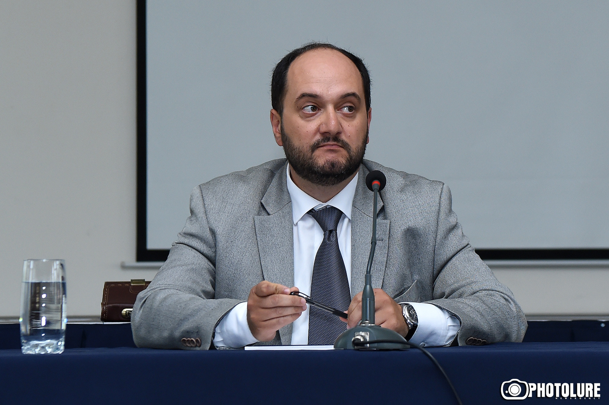 Министр образования возмущен: 90% абитуриентов поступили в ВУЗ