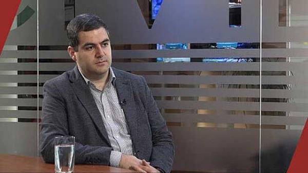 Эксперт: Пашинян осуществляет разрыв с Россией на деньги России