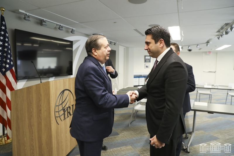 Спикер парламента Армении встретился в Вашингтоне с президентом IRI