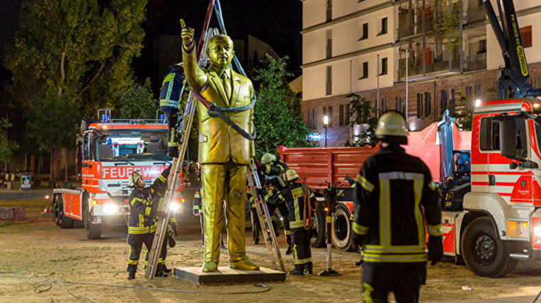 Գերմանիայում ապամոնտաժել են Էրդողանի արձանը